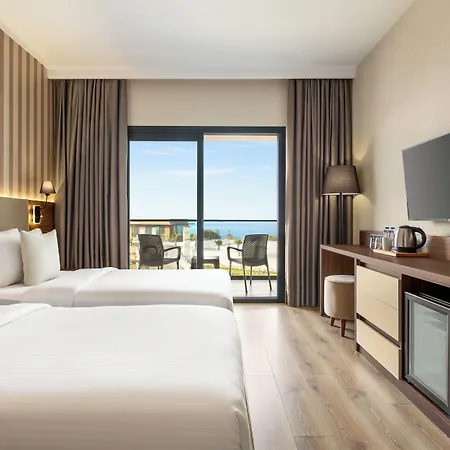 Ramada By Wyndham 호텔 Çeşme