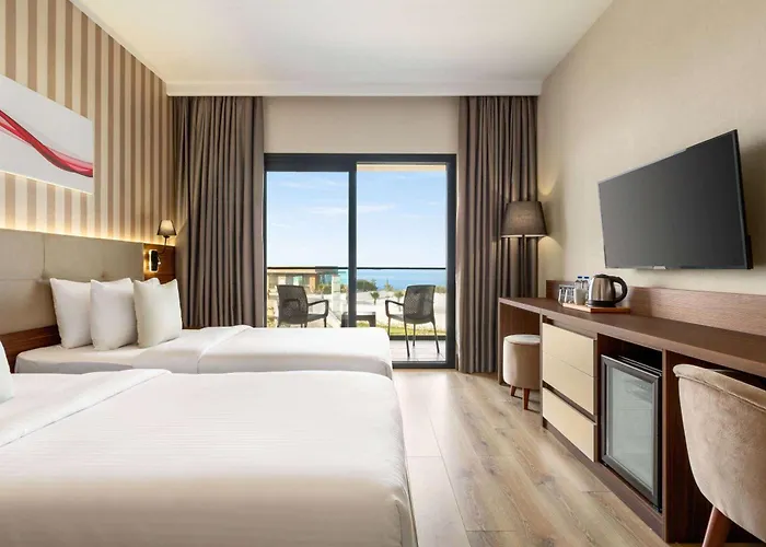 Ramada By Wyndham Hotell Çeşme