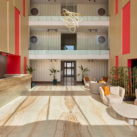 Hotel Ramada By Wyndham Cesme