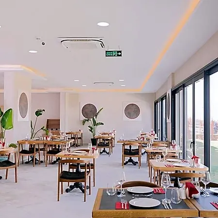 Ramada By Wyndham 酒店 Çeşme