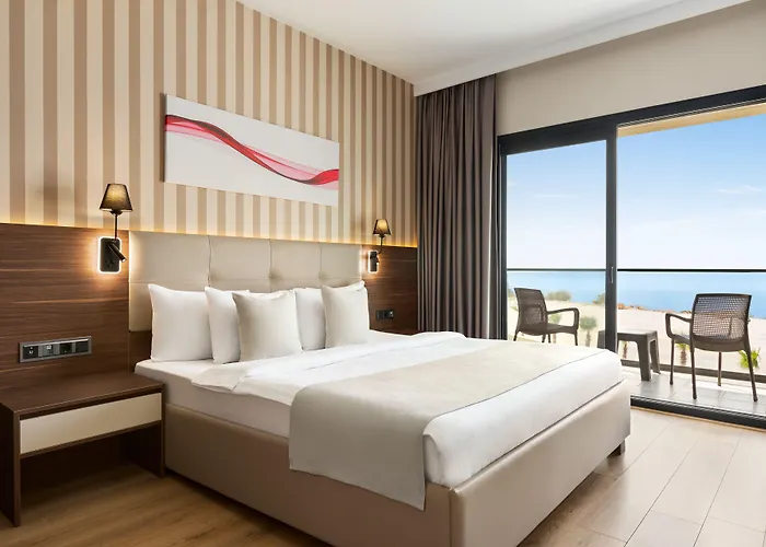 Ramada By Wyndham 酒店 Çeşme